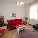 Koenig Lejlighed *